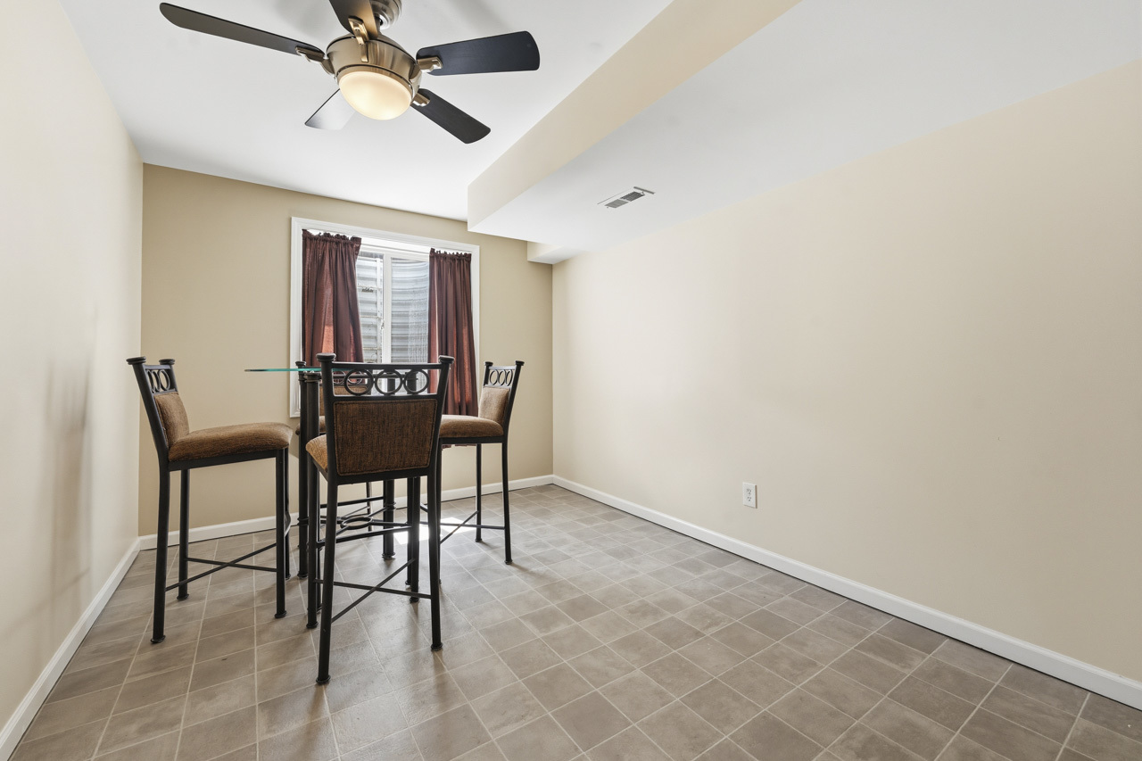 39907 Walton Lane, Beach Park, IL 60083