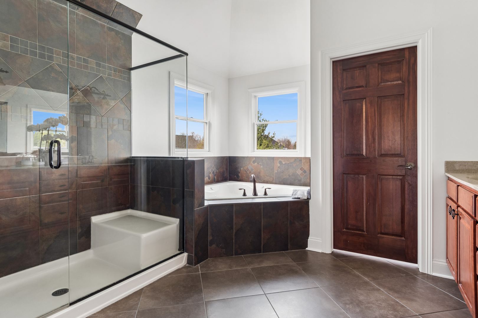 12929 Alpine Way, Plainfield, IL 60585