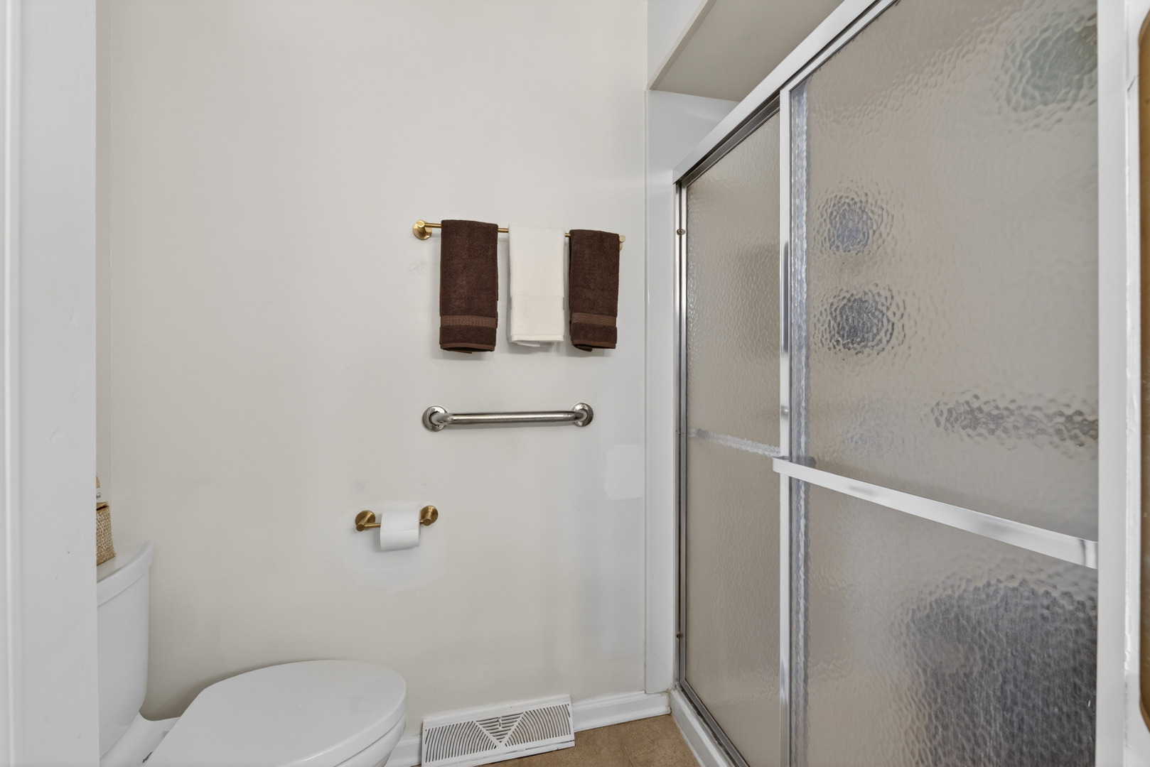 1926 Golf View Drive, Bartlett, IL 60103