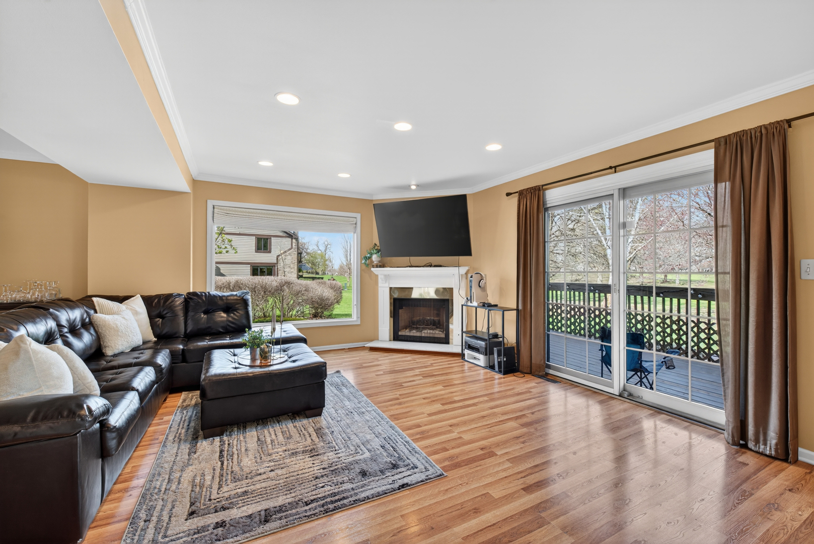 1926 Golf View Drive, Bartlett, IL 60103