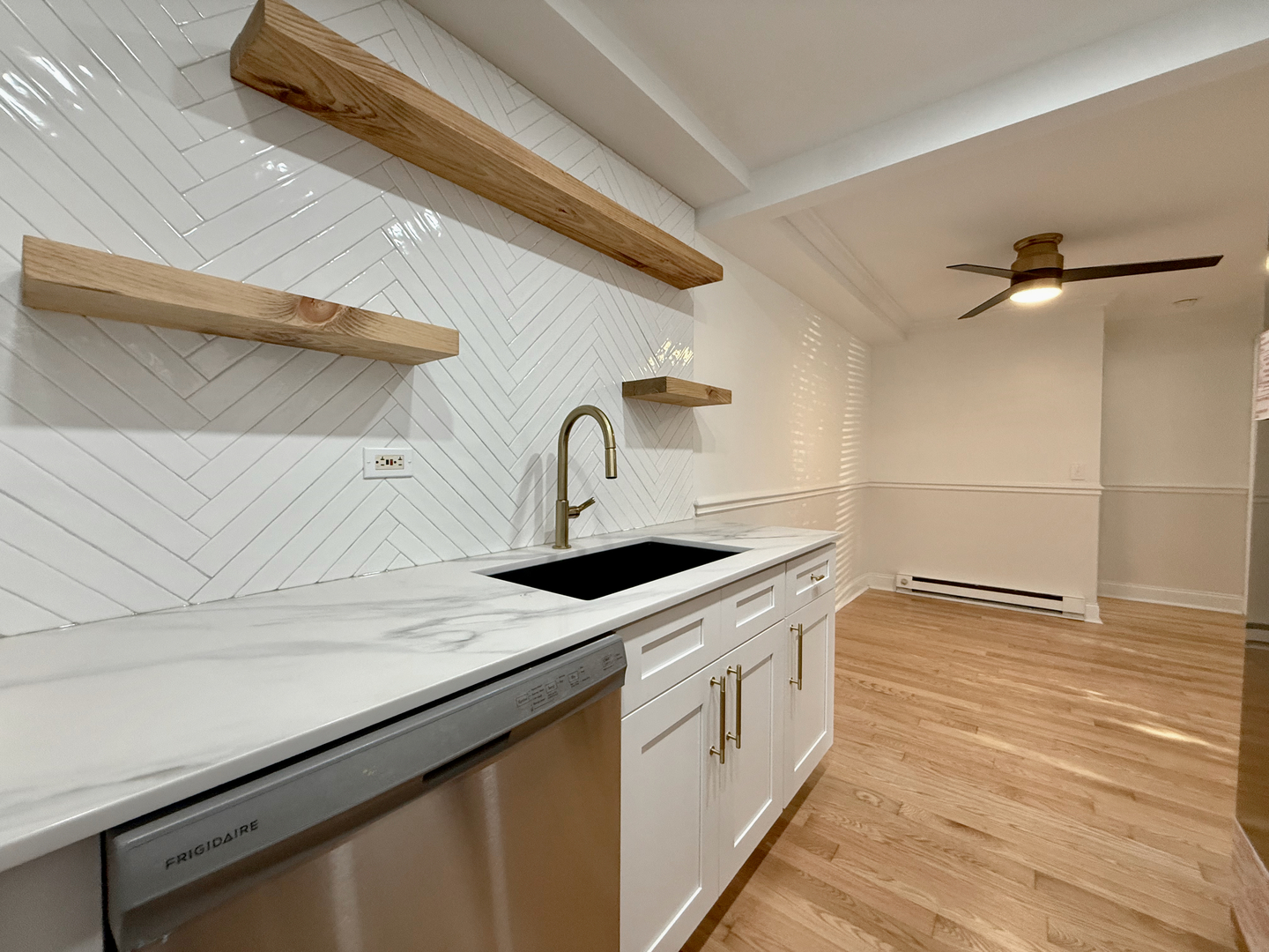 5037 N East River Road #1B, Norridge, IL 60706