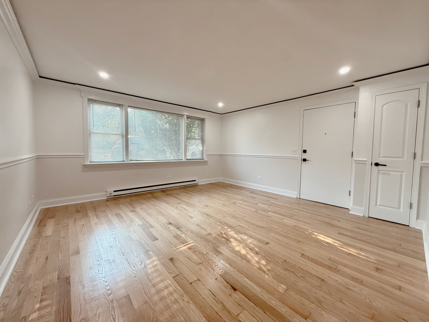 5037 N East River Road #1B, Norridge, IL 60706