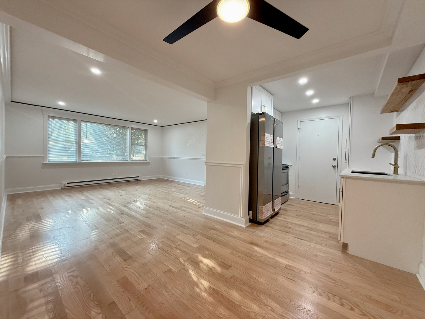 5037 N East River Road #1B, Norridge, IL 60706