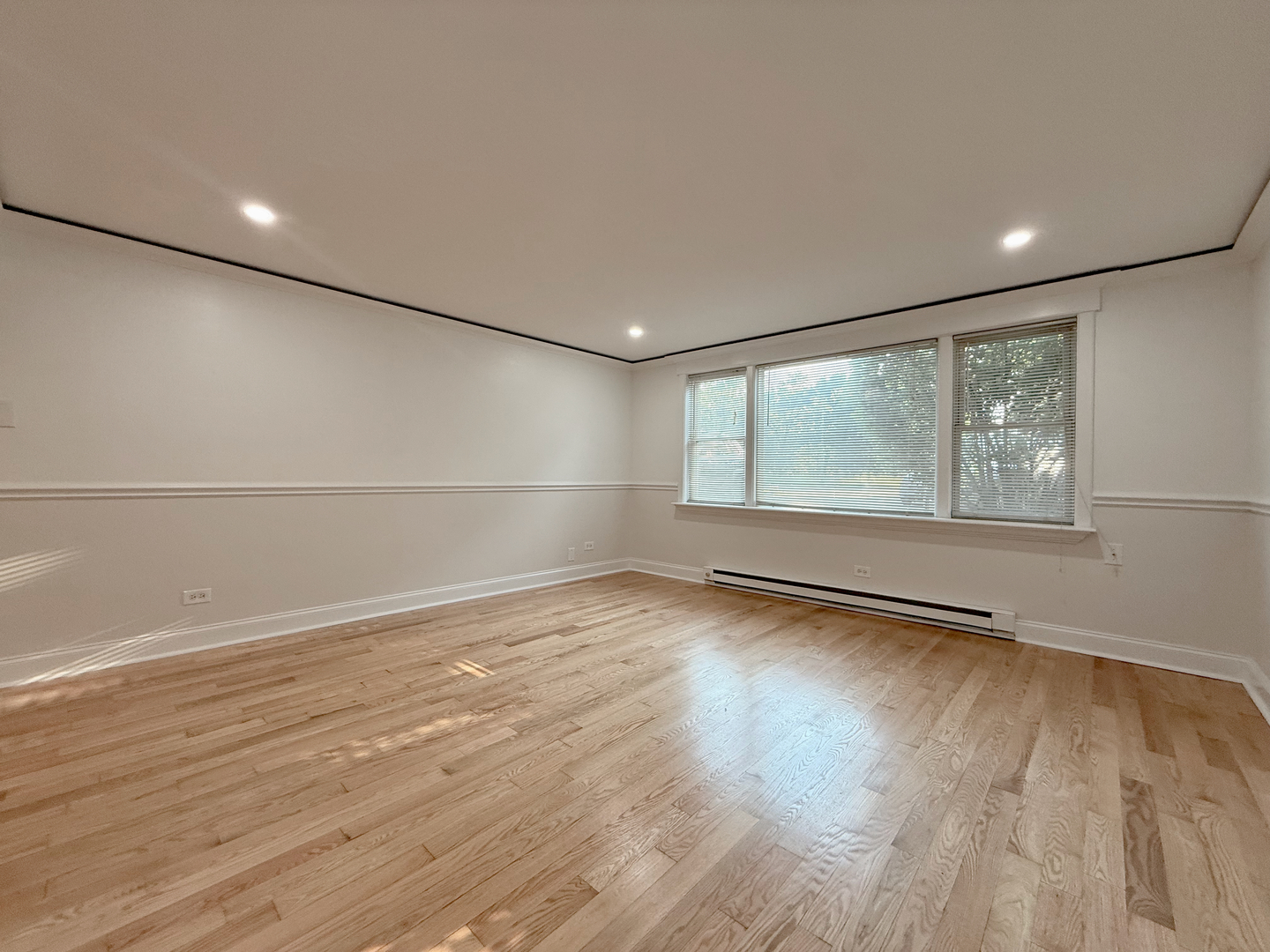 5037 N East River Road #1B, Norridge, IL 60706