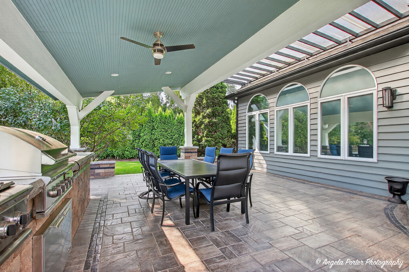 701 Caitlin Court, Grayslake, IL 60030