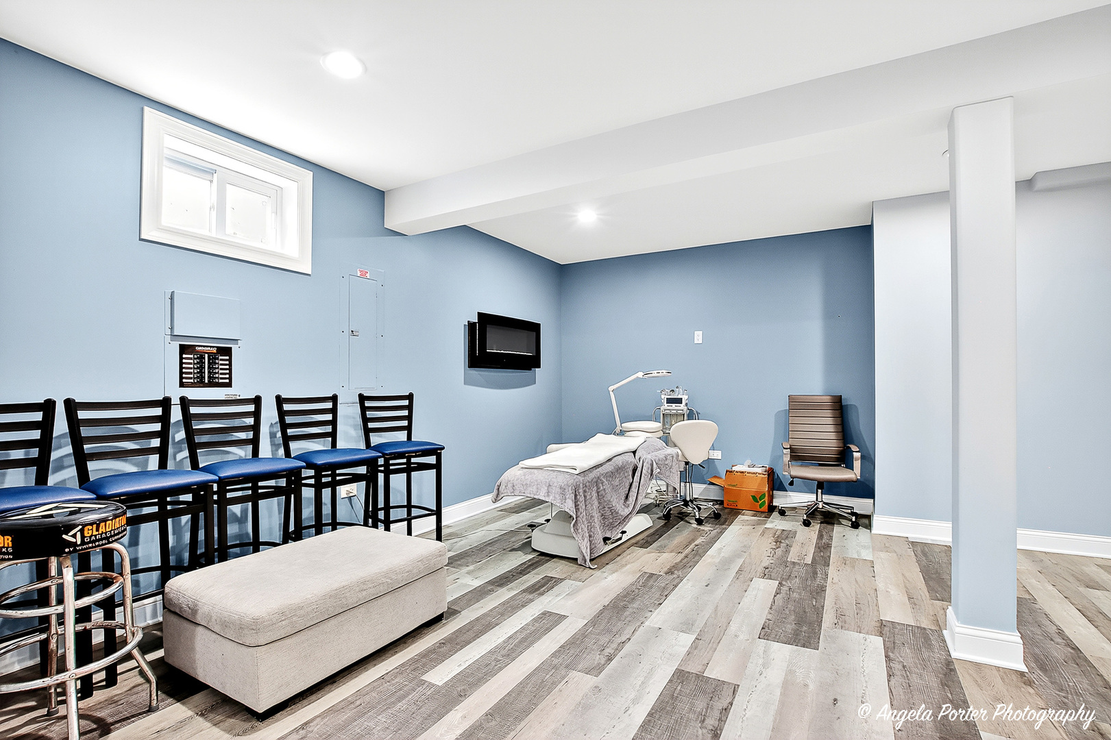 701 Caitlin Court, Grayslake, IL 60030