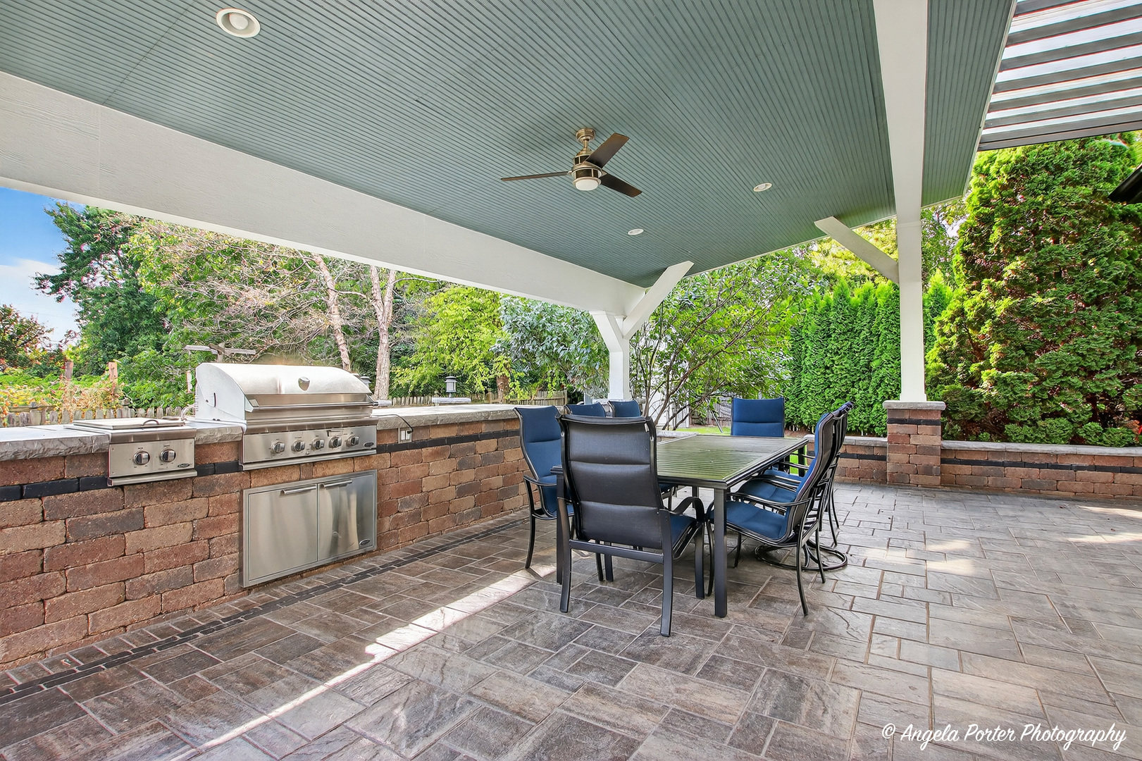 701 Caitlin Court, Grayslake, IL 60030