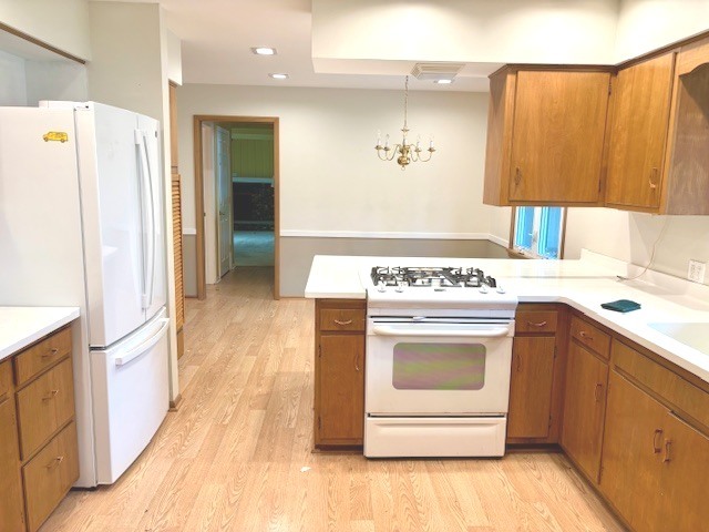 1850 Kensington Place, Aurora, IL 60506