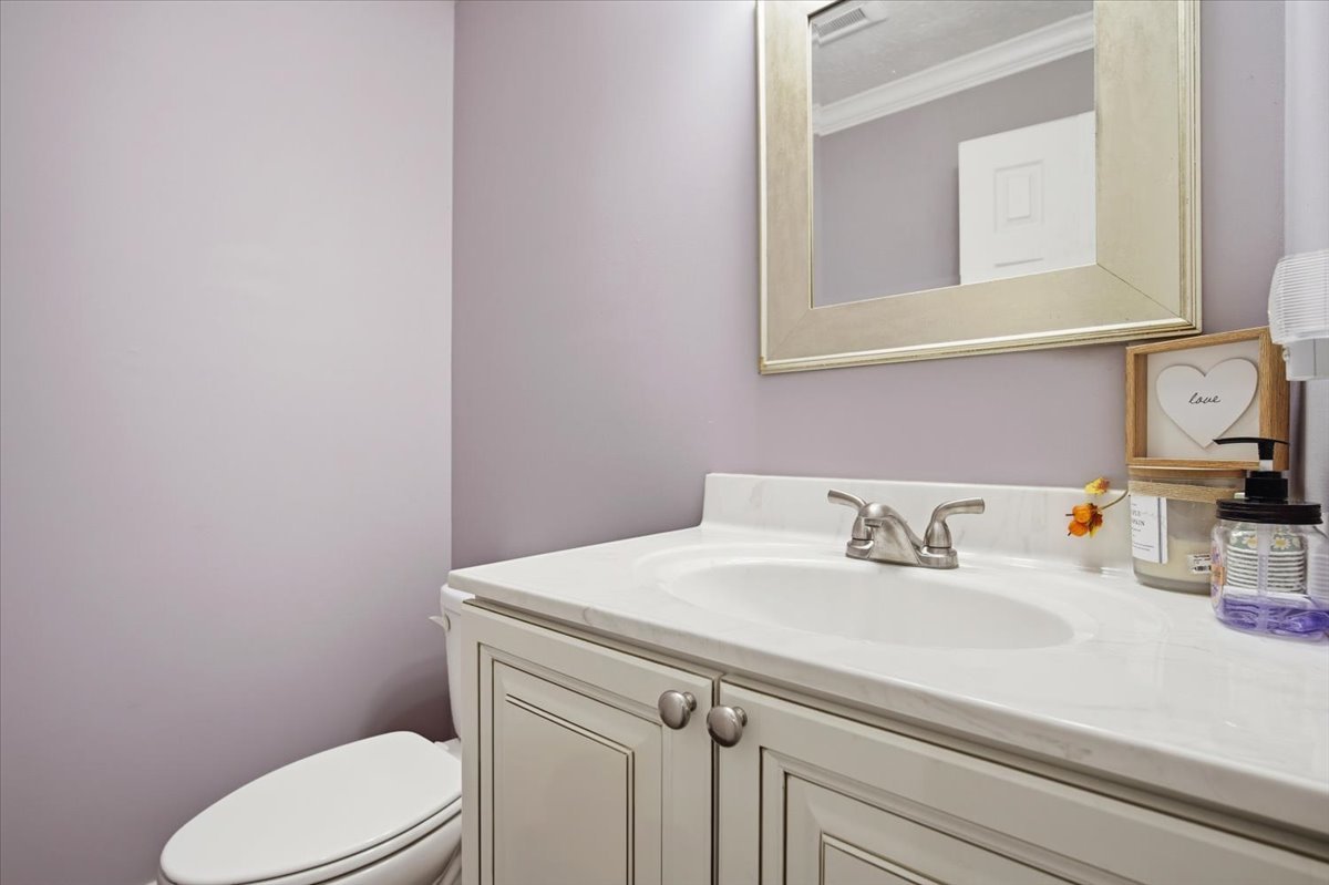 2820 Rutherford Drive, Bloomington, IL 61705