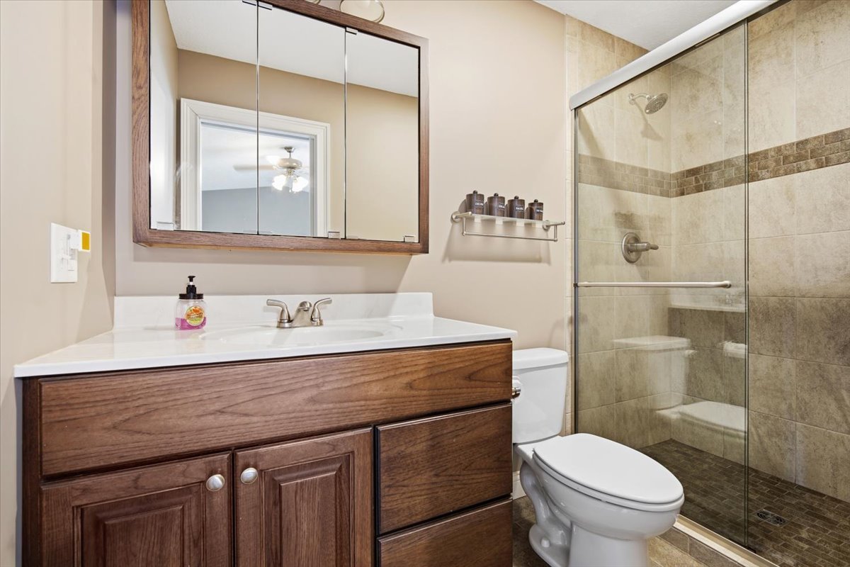 2820 Rutherford Drive, Bloomington, IL 61705