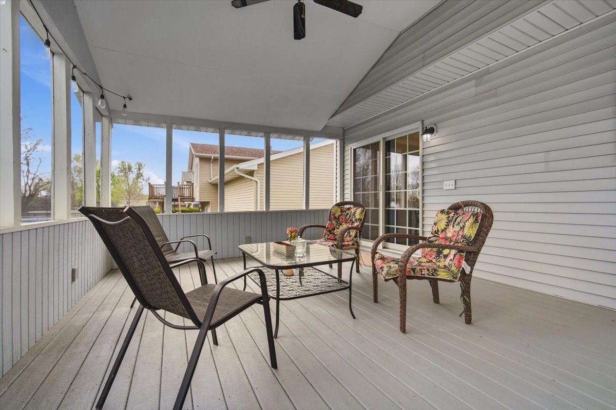 2820 Rutherford Drive, Bloomington, IL 61705