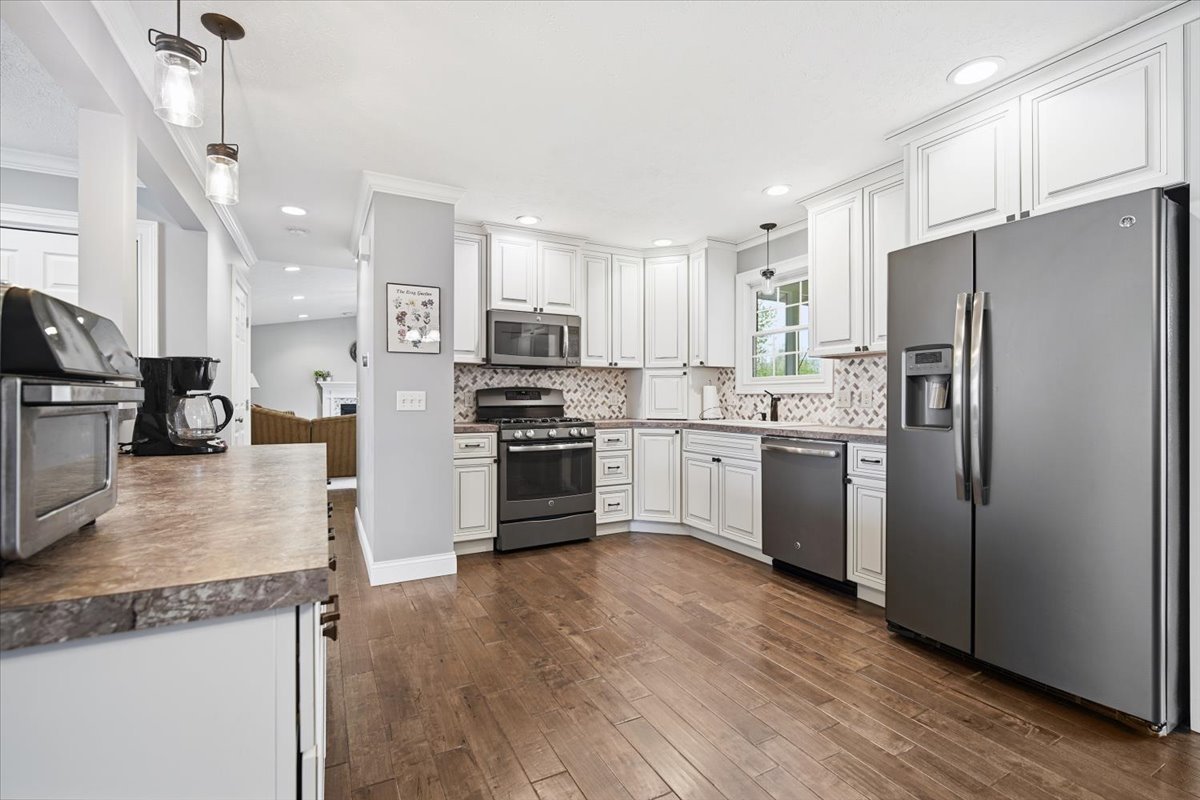 2820 Rutherford Drive, Bloomington, IL 61705