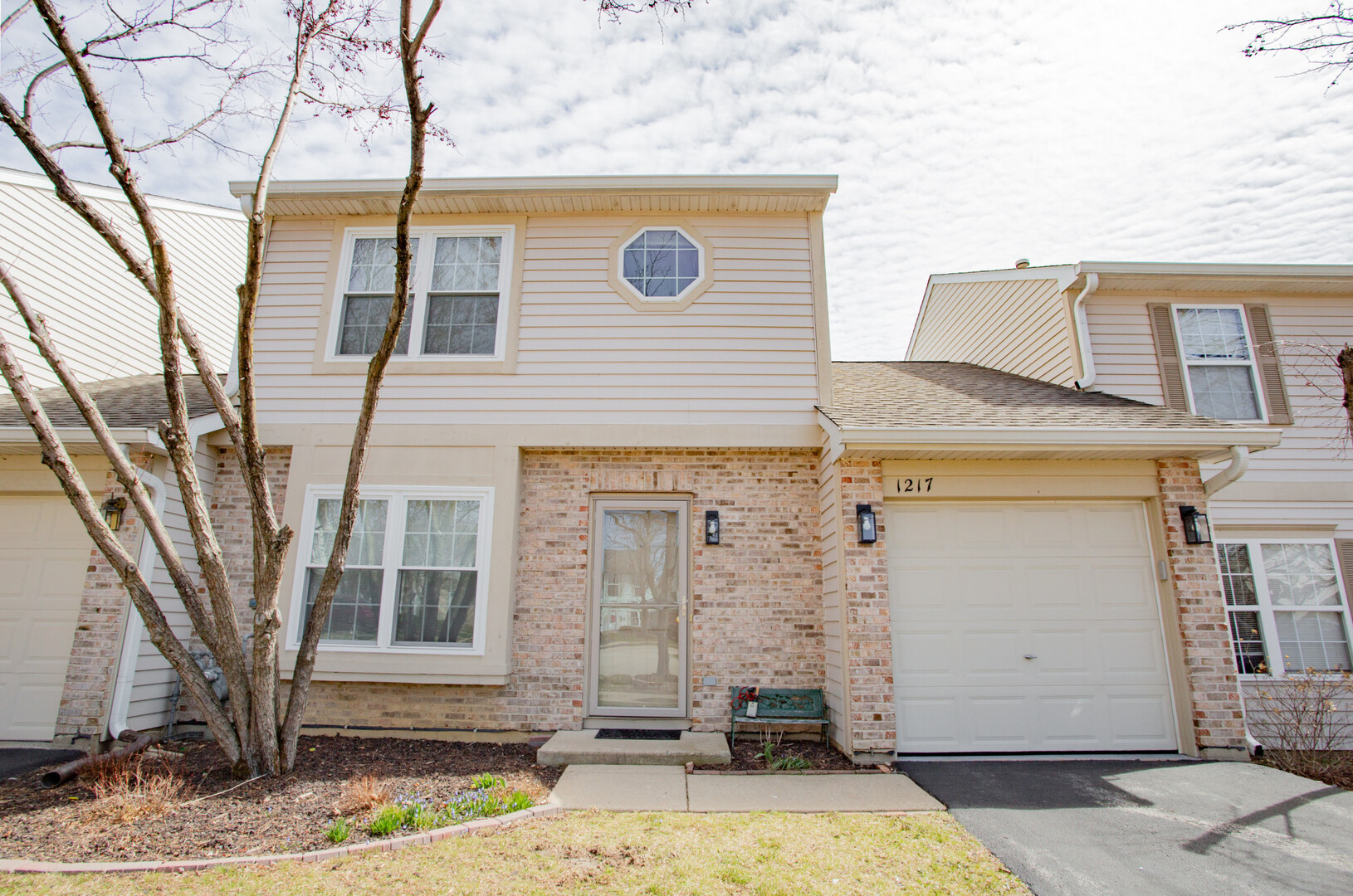 1217 N Village Drive, Round Lake Beach, IL 60073