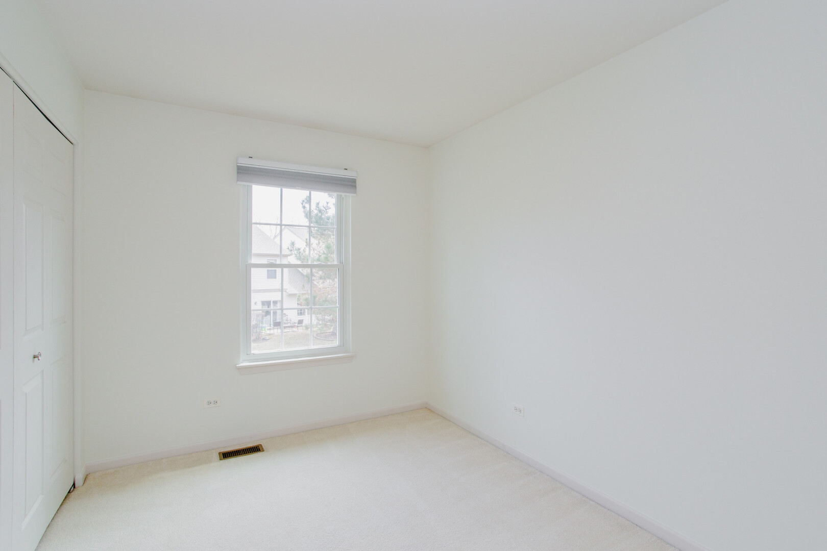 1217 N Village Drive, Round Lake Beach, IL 60073