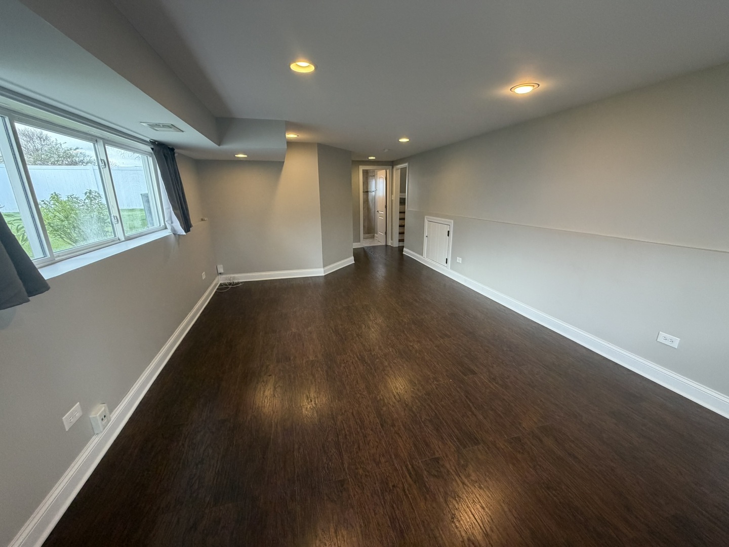 340 E Huntington Lane, Elmhurst, IL 60126