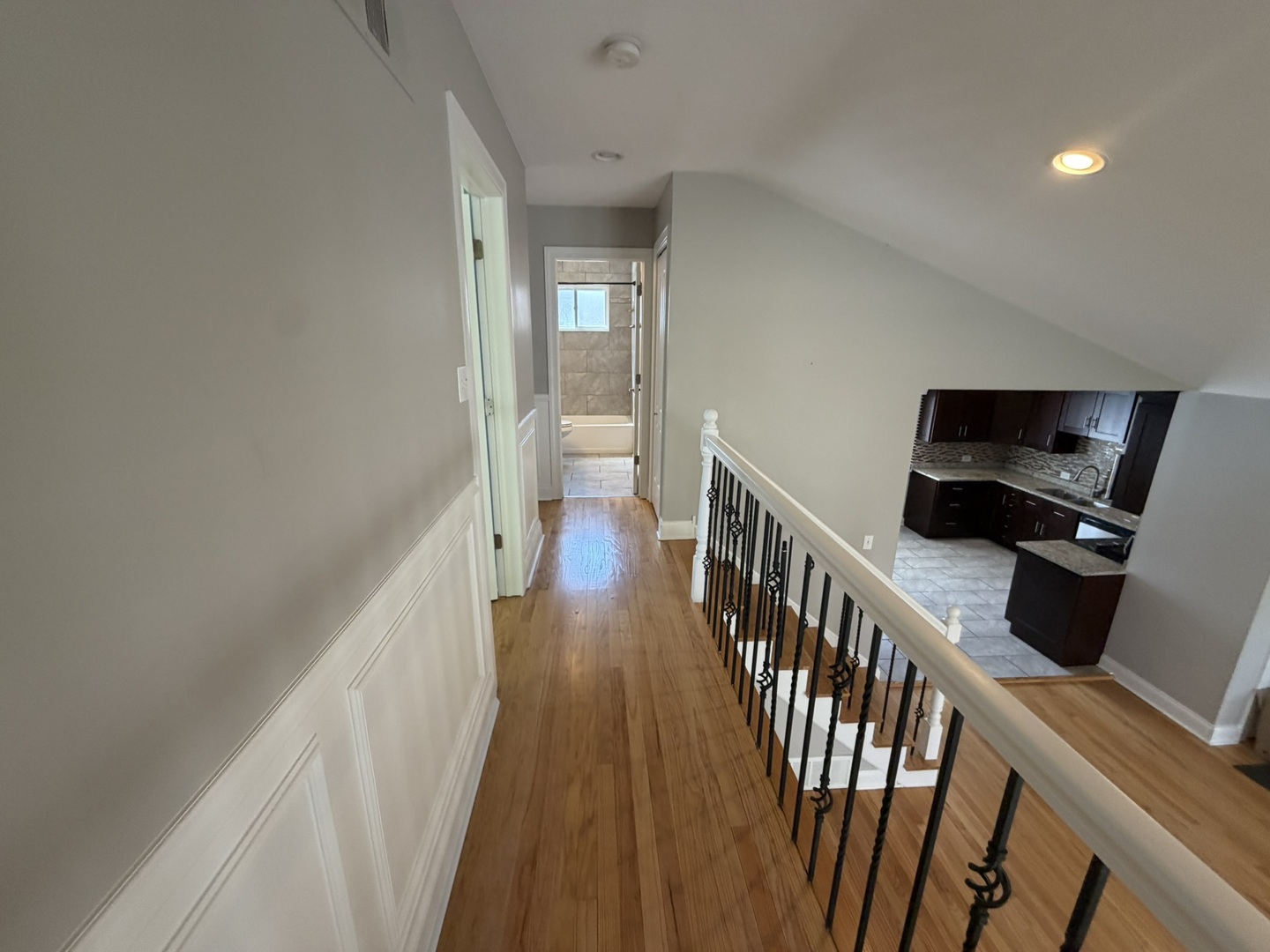 340 E Huntington Lane, Elmhurst, IL 60126