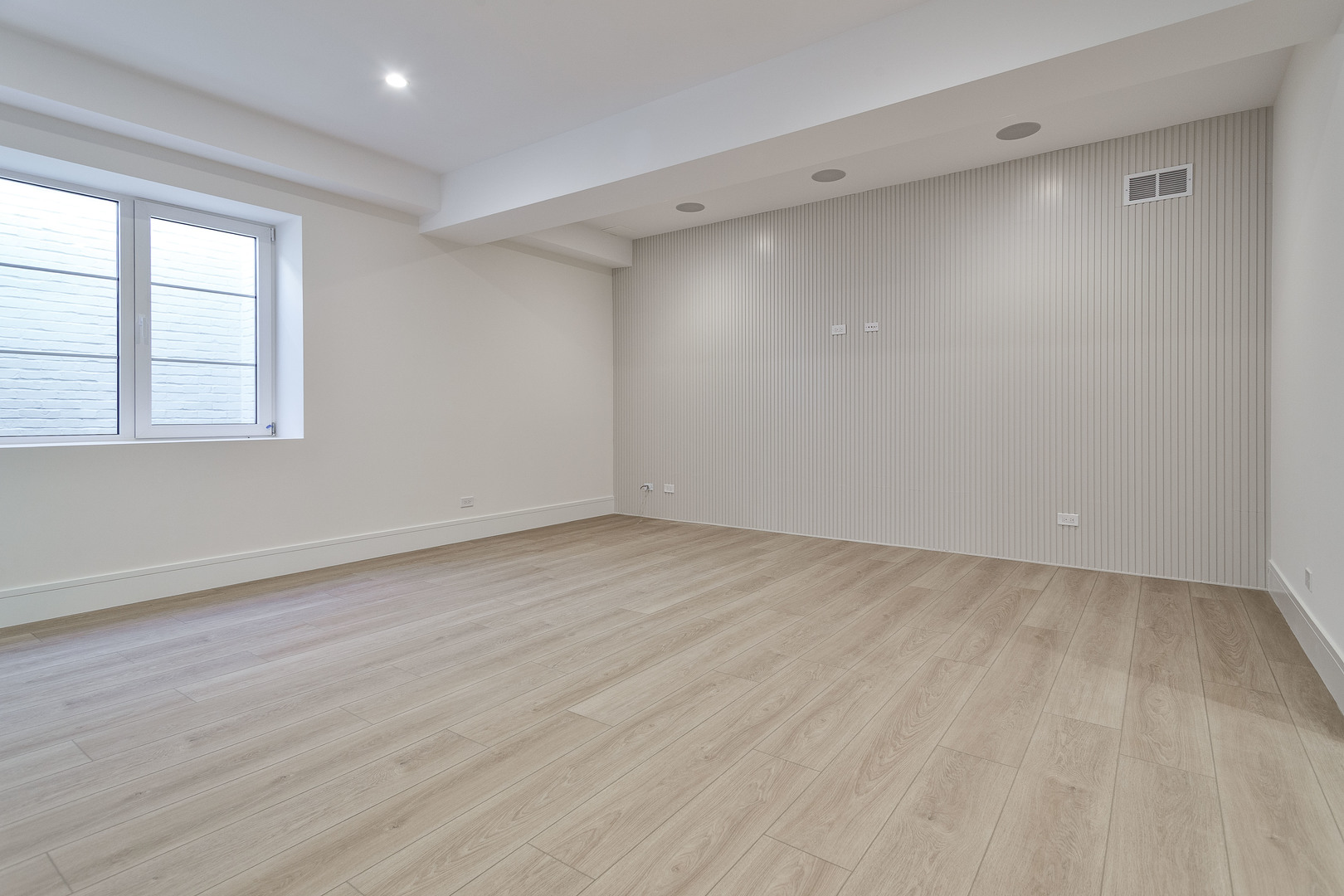 535 Kensington Court, Hinsdale, IL 60521