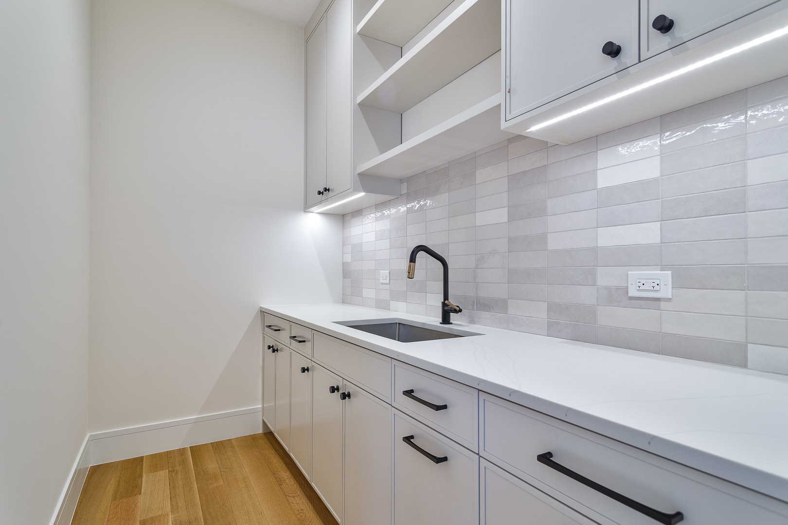 535 Kensington Court, Hinsdale, IL 60521