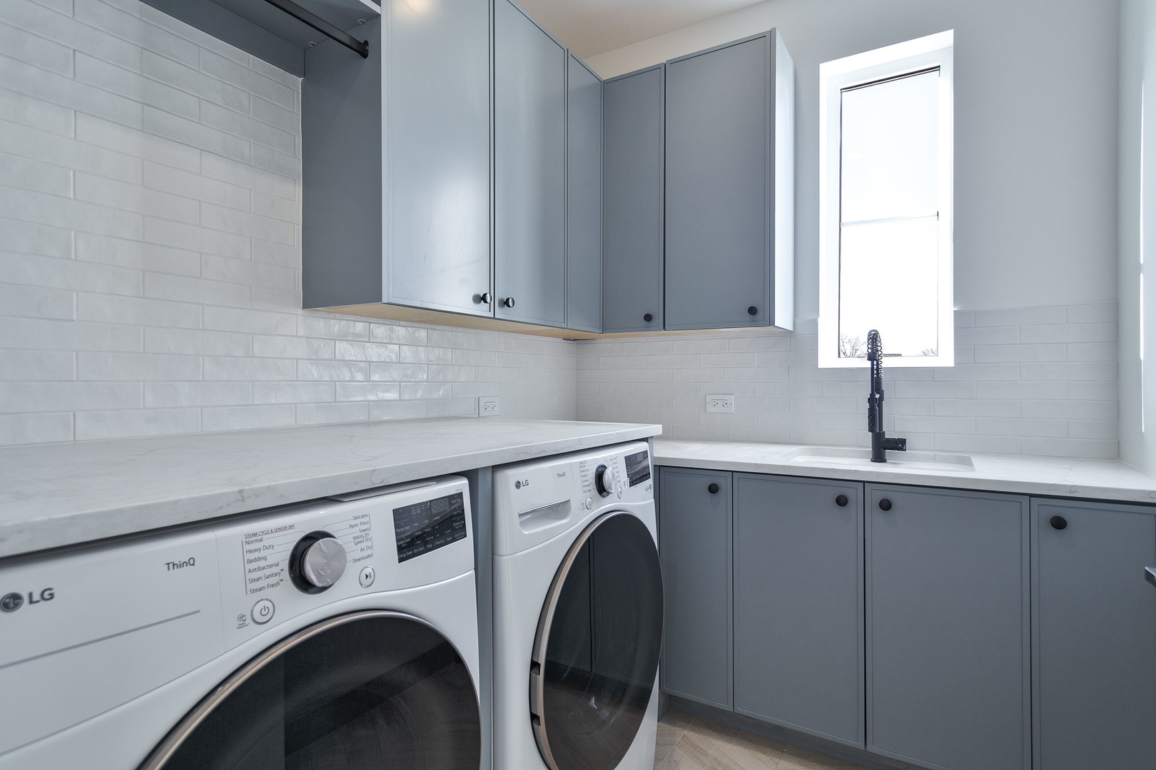 535 Kensington Court, Hinsdale, IL 60521