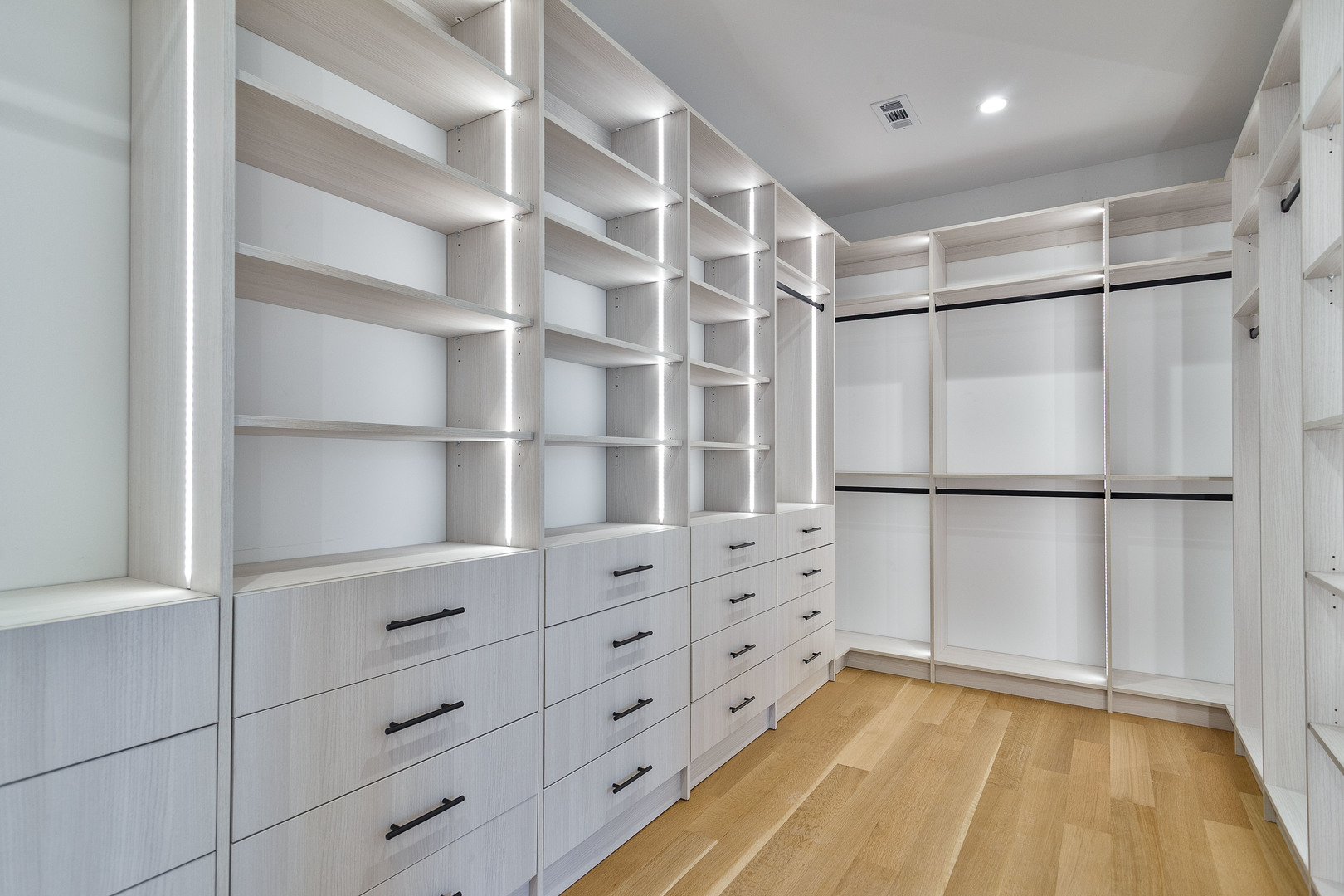 535 Kensington Court, Hinsdale, IL 60521