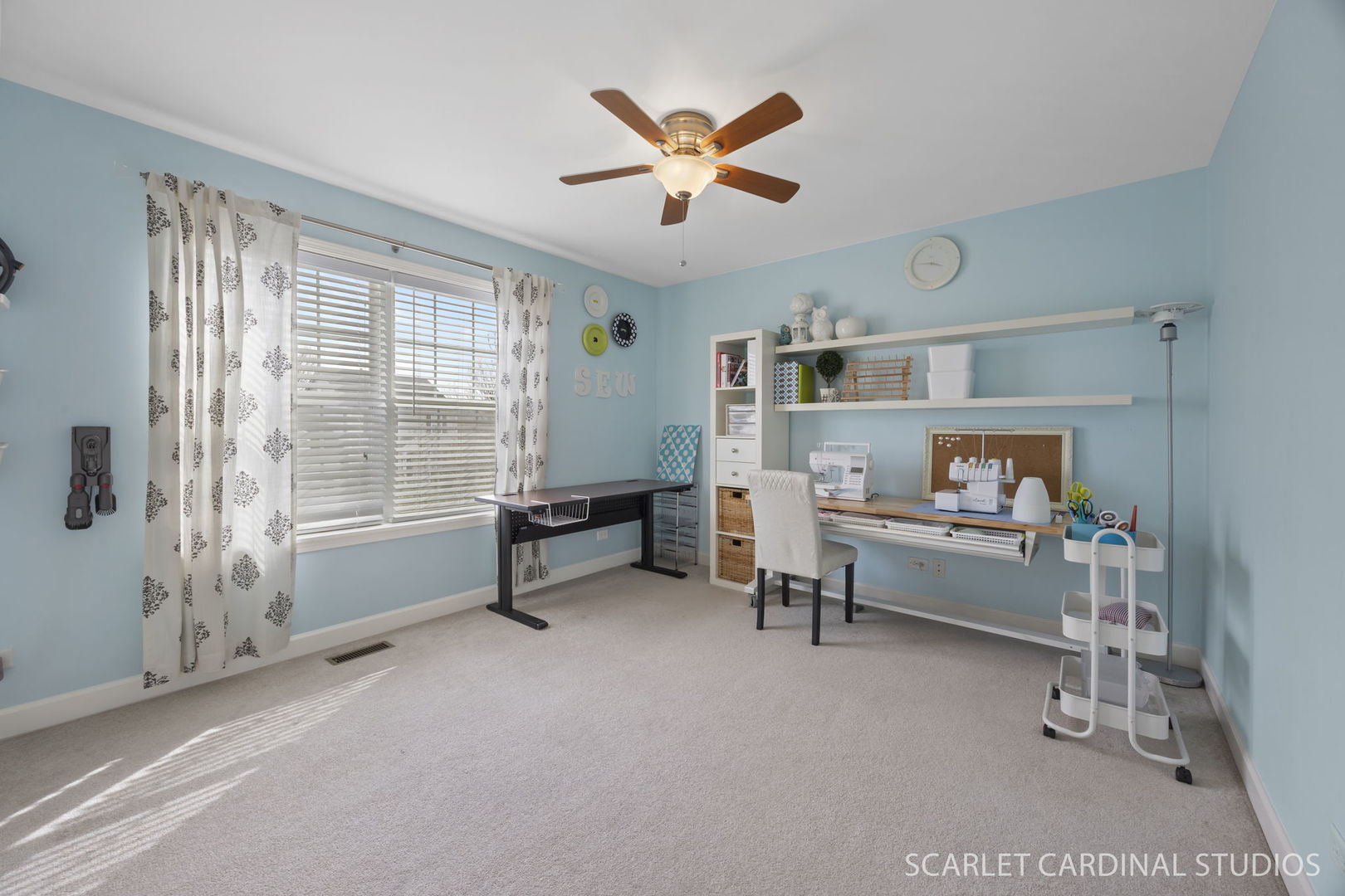 253 Bluegrass Parkway, Oswego, IL 60543