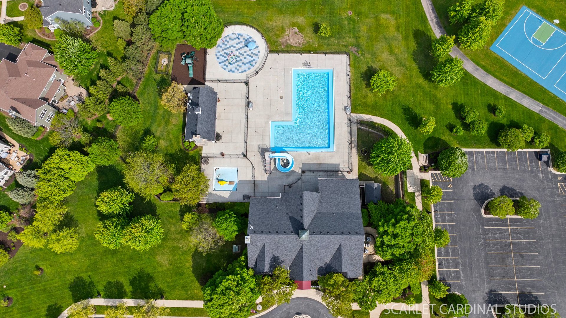 253 Bluegrass Parkway, Oswego, IL 60543