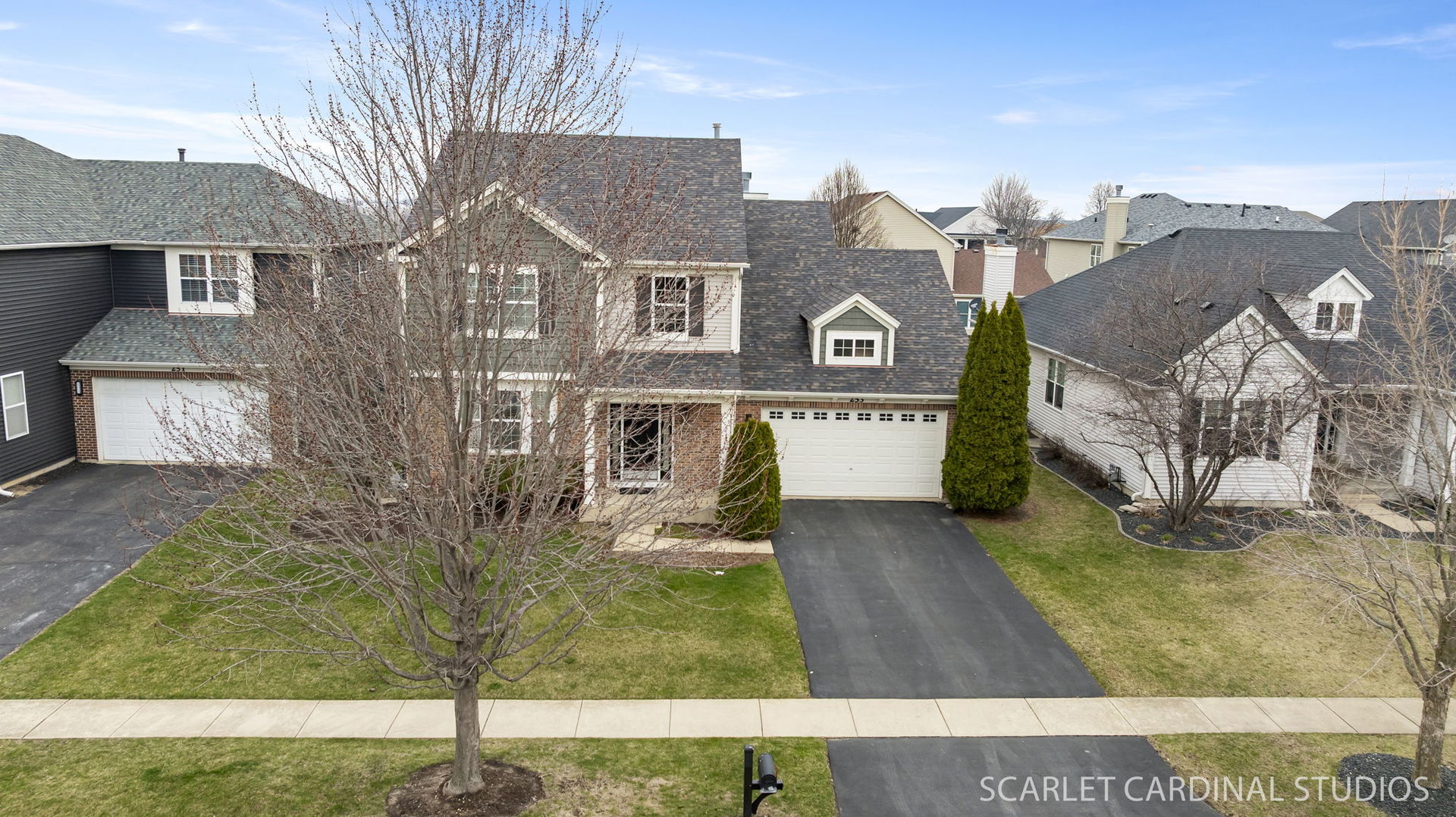 253 Bluegrass Parkway, Oswego, IL 60543