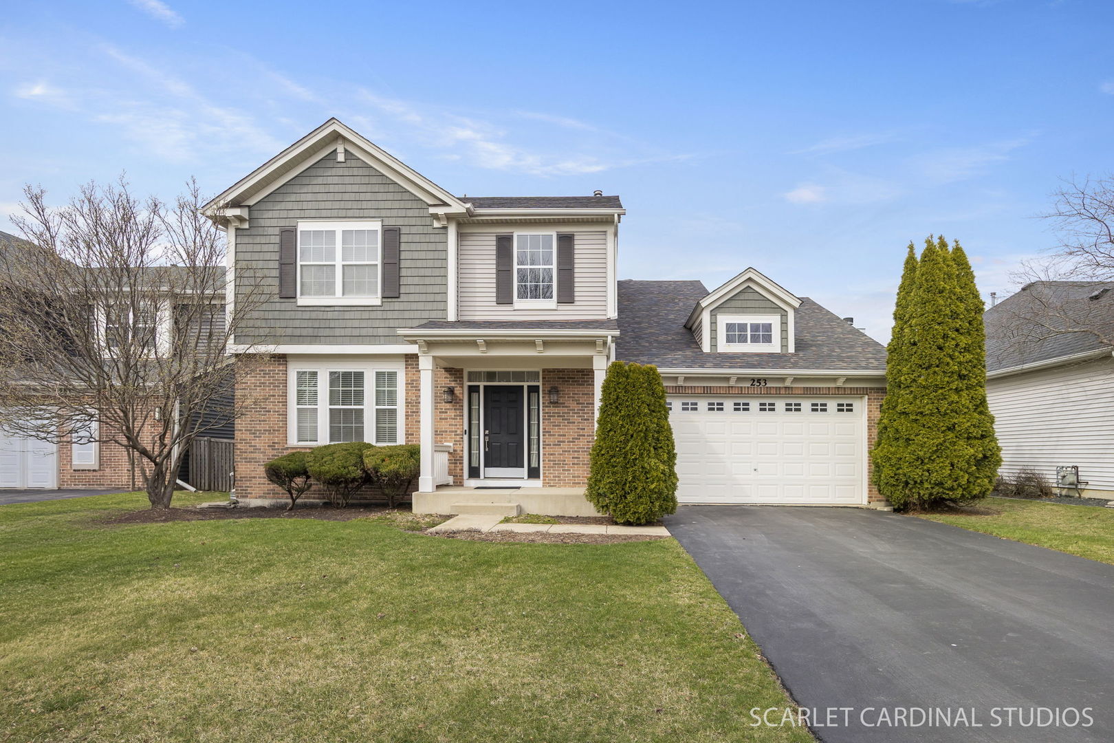 253 Bluegrass Parkway, Oswego, IL 60543