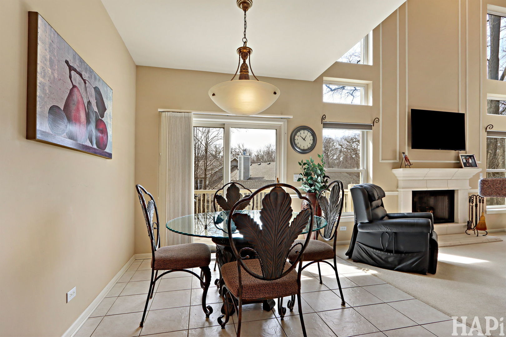 1419 White Oak Lane, Woodstock, IL 60098