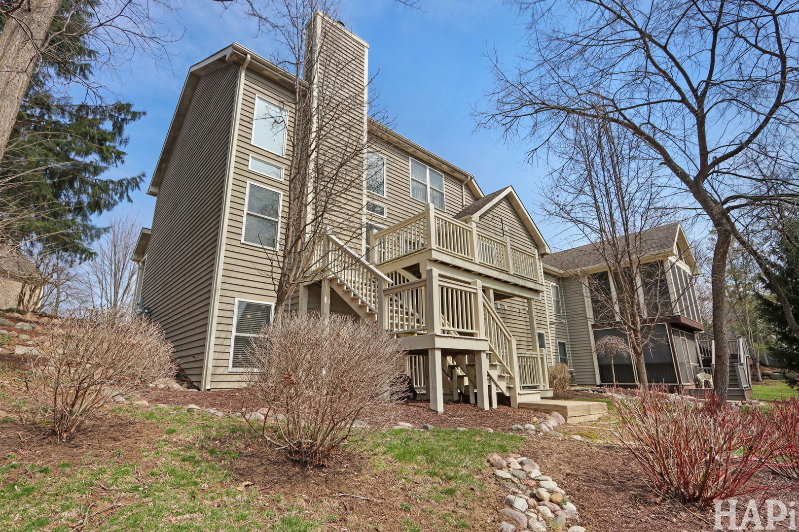 1419 White Oak Lane, Woodstock, IL 60098