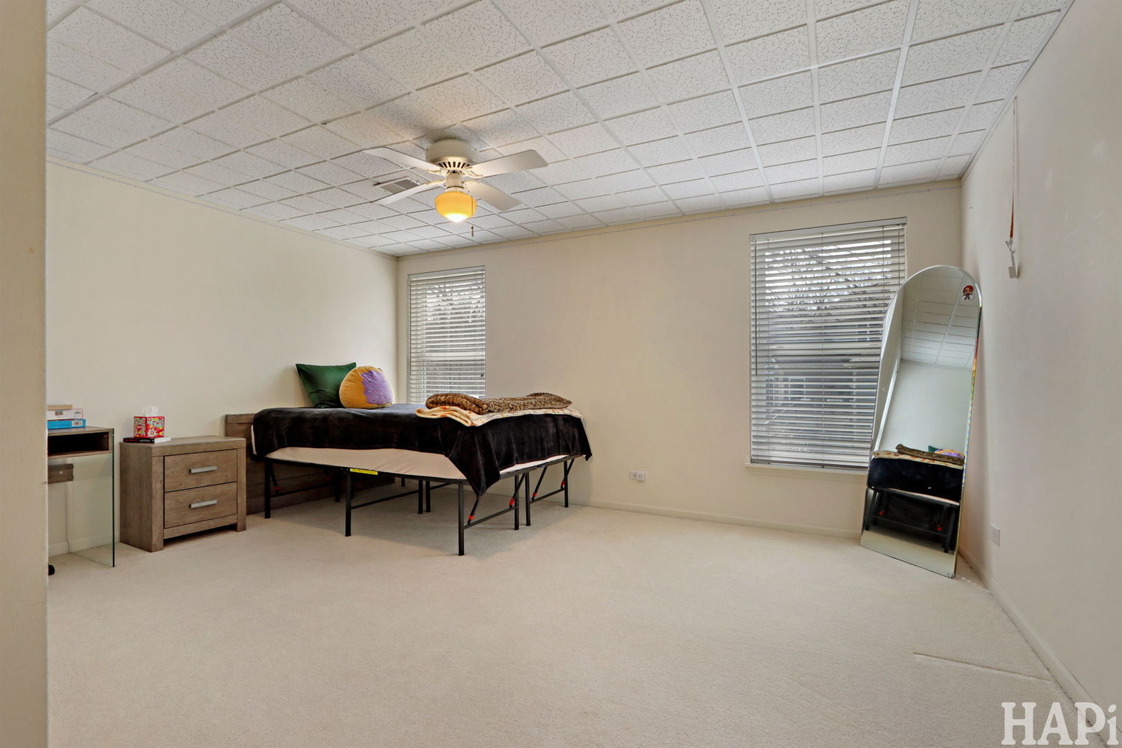 1419 White Oak Lane, Woodstock, IL 60098