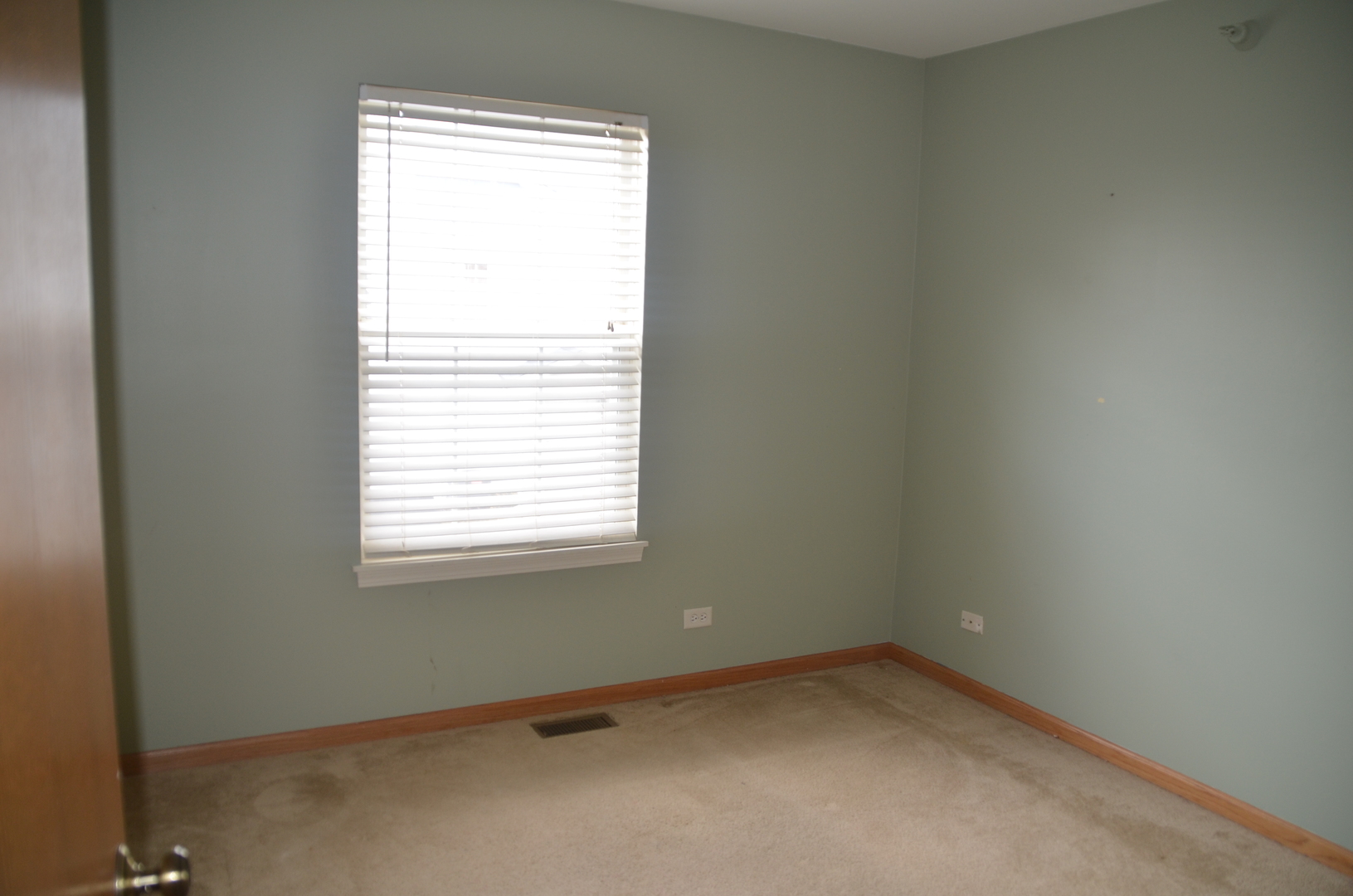 2503 Dickens Drive #2503, Aurora, IL 60504