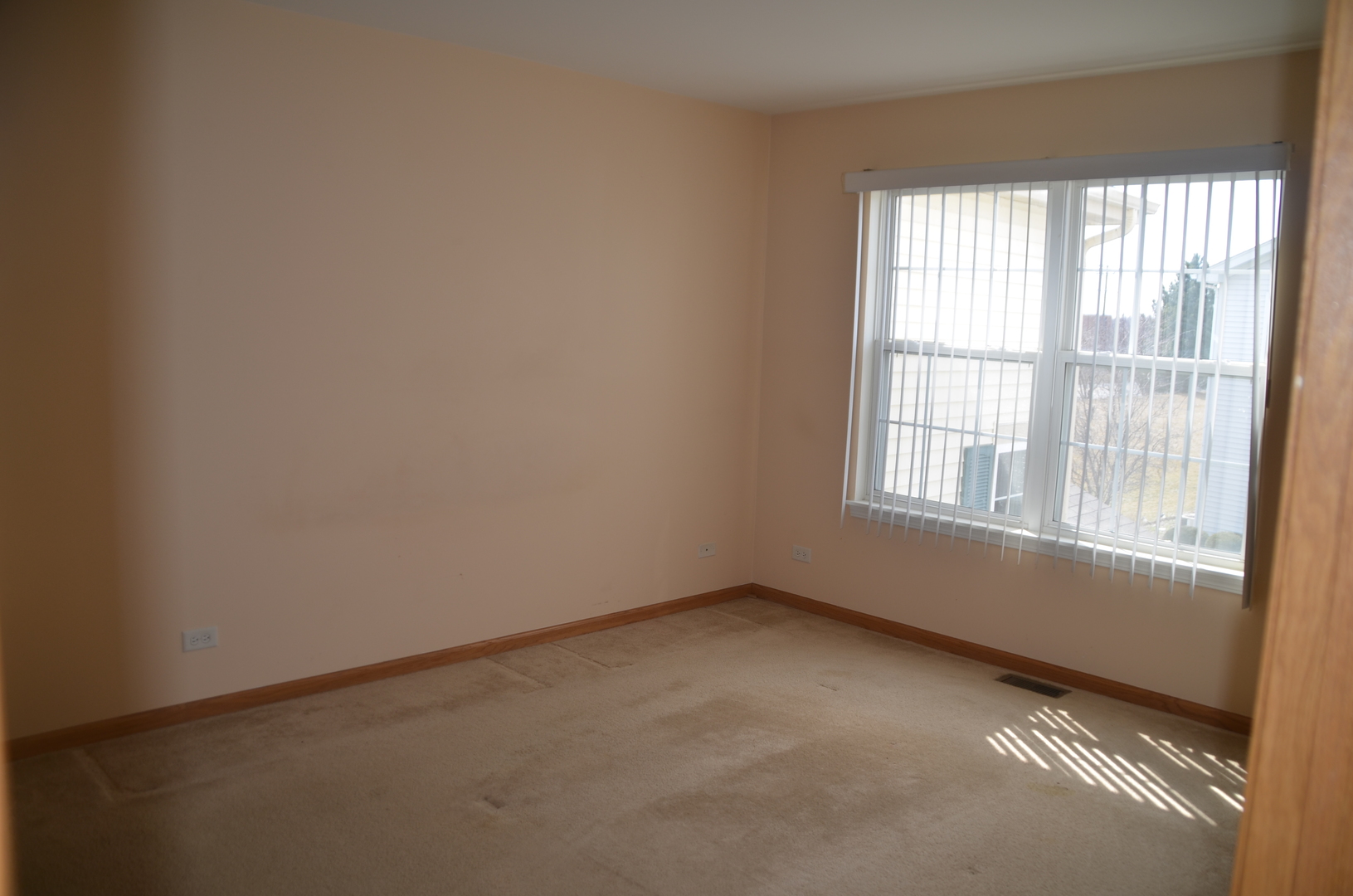 2503 Dickens Drive #2503, Aurora, IL 60504