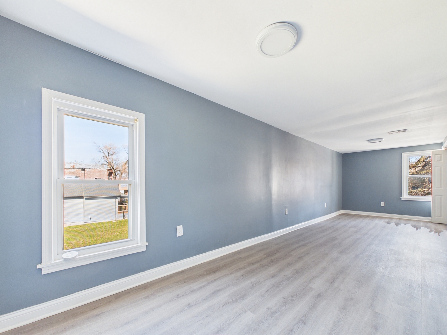 7122 S Champlain Avenue, Chicago, IL 60619