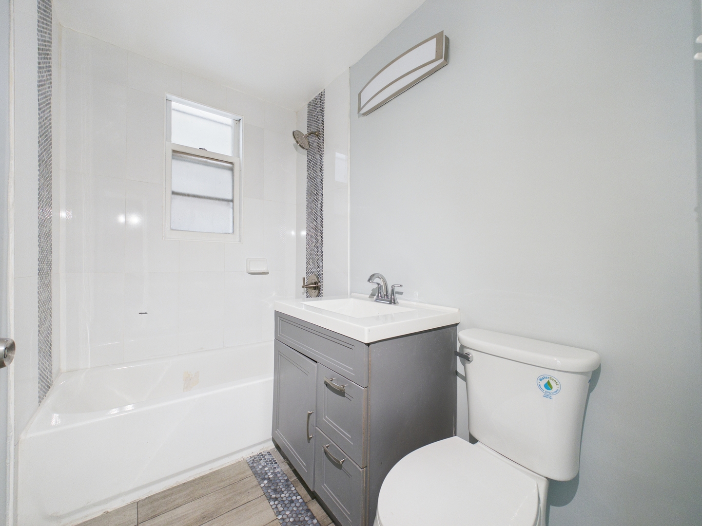 7122 S Champlain Avenue, Chicago, IL 60619