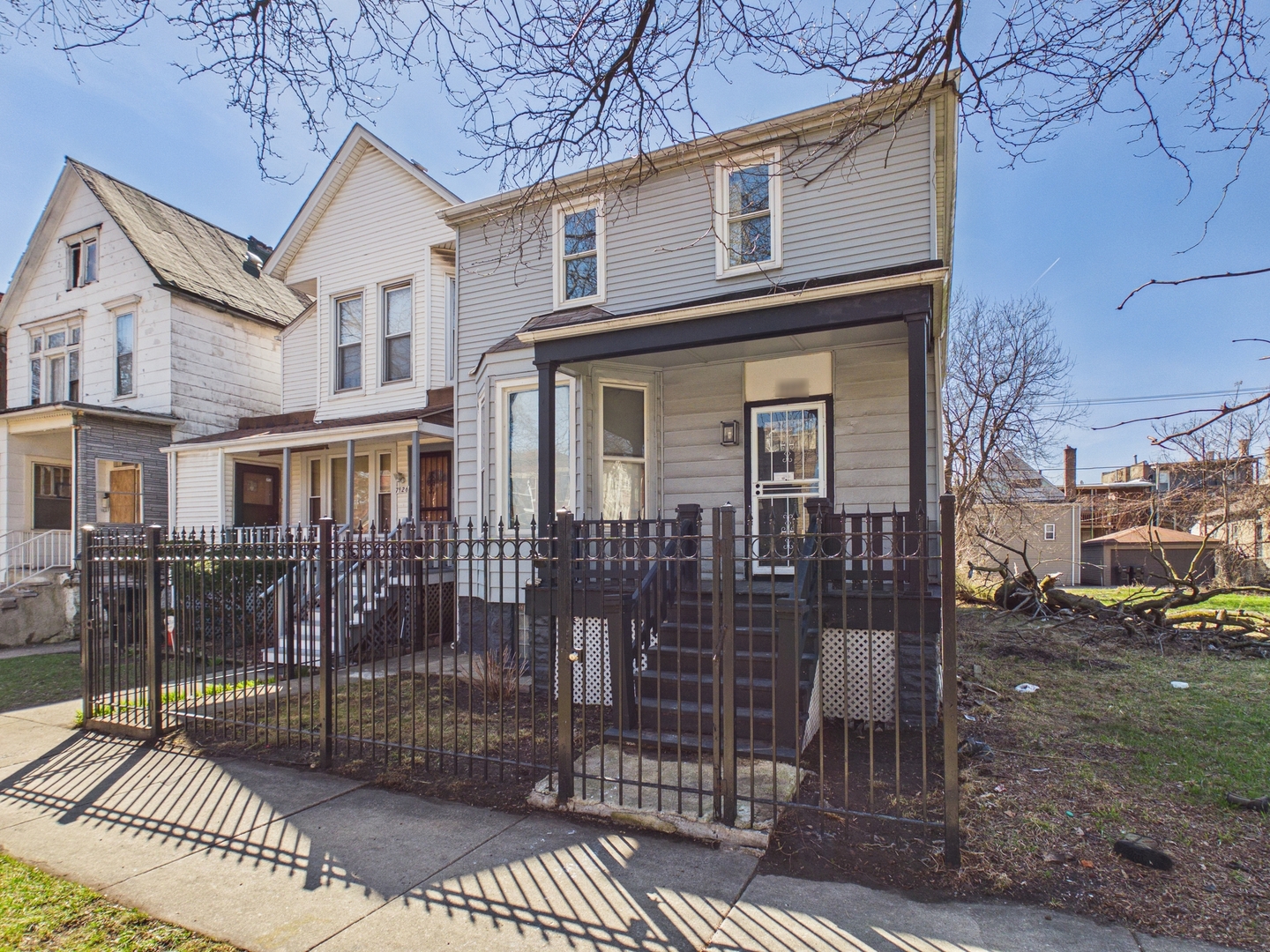 7122 S Champlain Avenue, Chicago, IL 60619