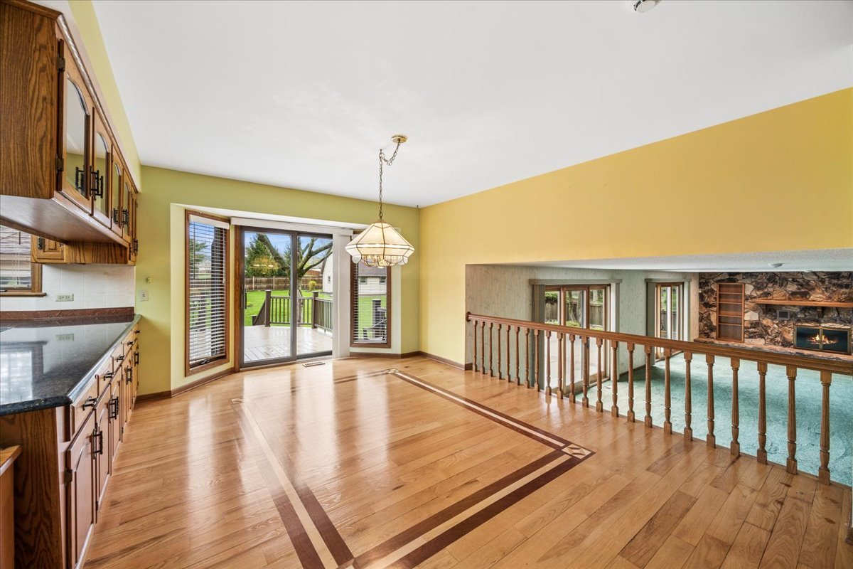 6037 Dunham Road, Downers Grove, IL 60516