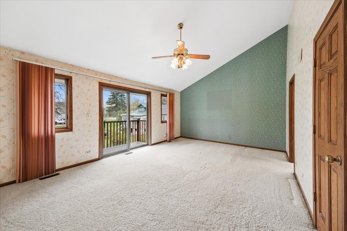 6037 Dunham Road, Downers Grove, IL 60516