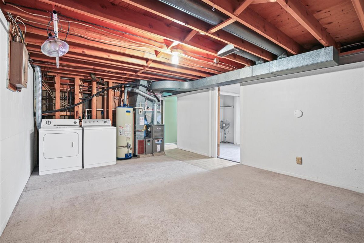 1513 GATES Drive, Rantoul, IL 61866