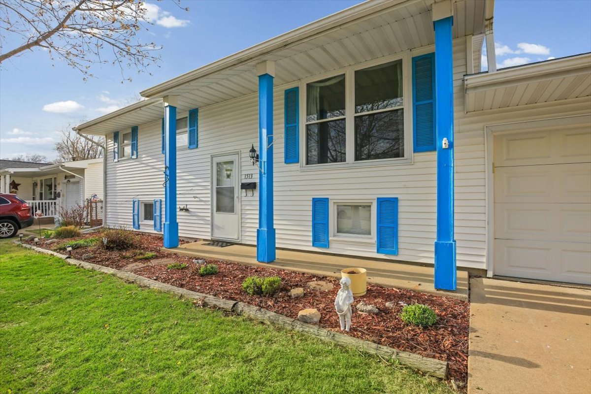 1513 GATES Drive, Rantoul, IL 61866