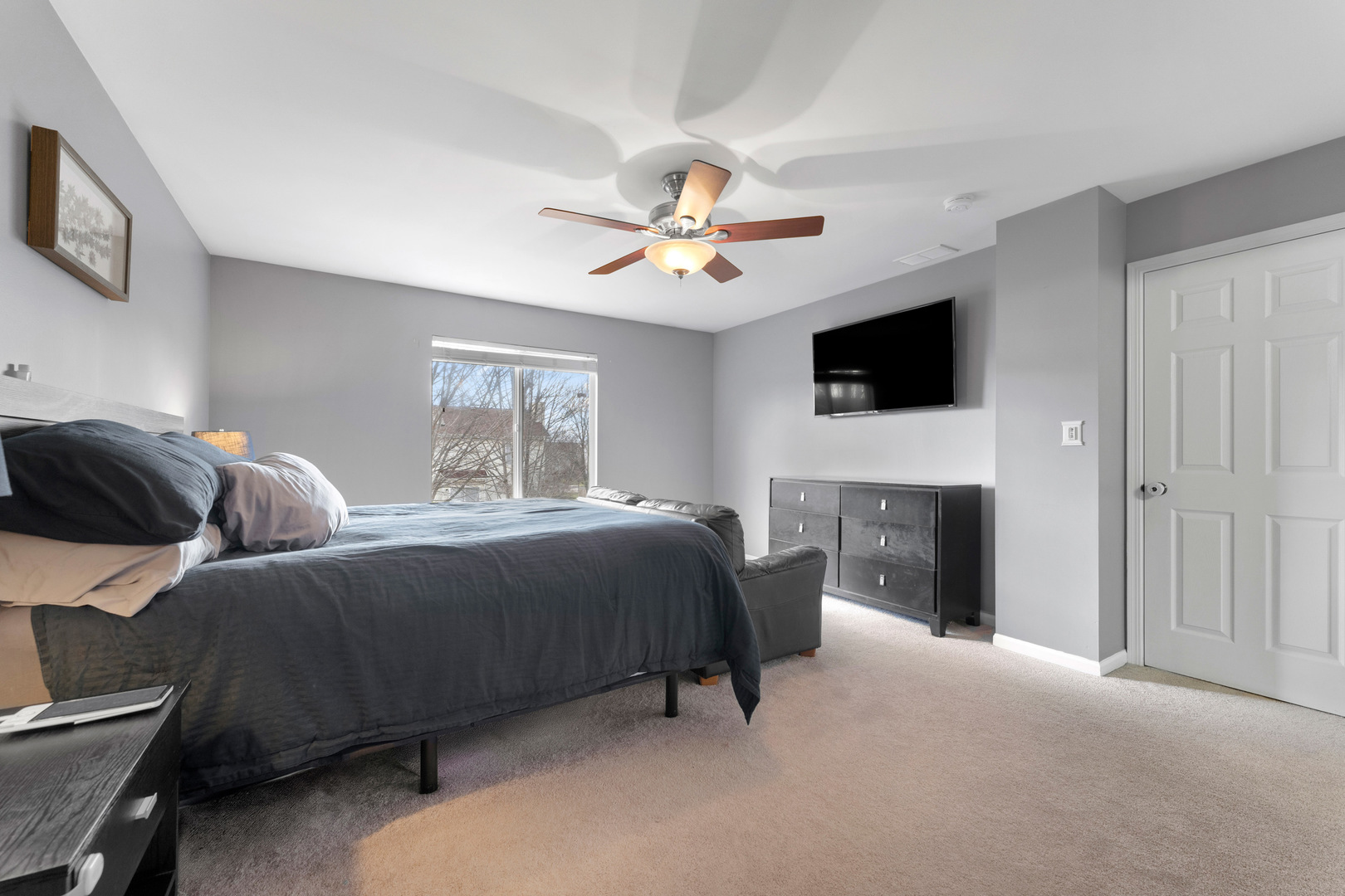 1438 S Amarias Drive, Round Lake, IL 60073