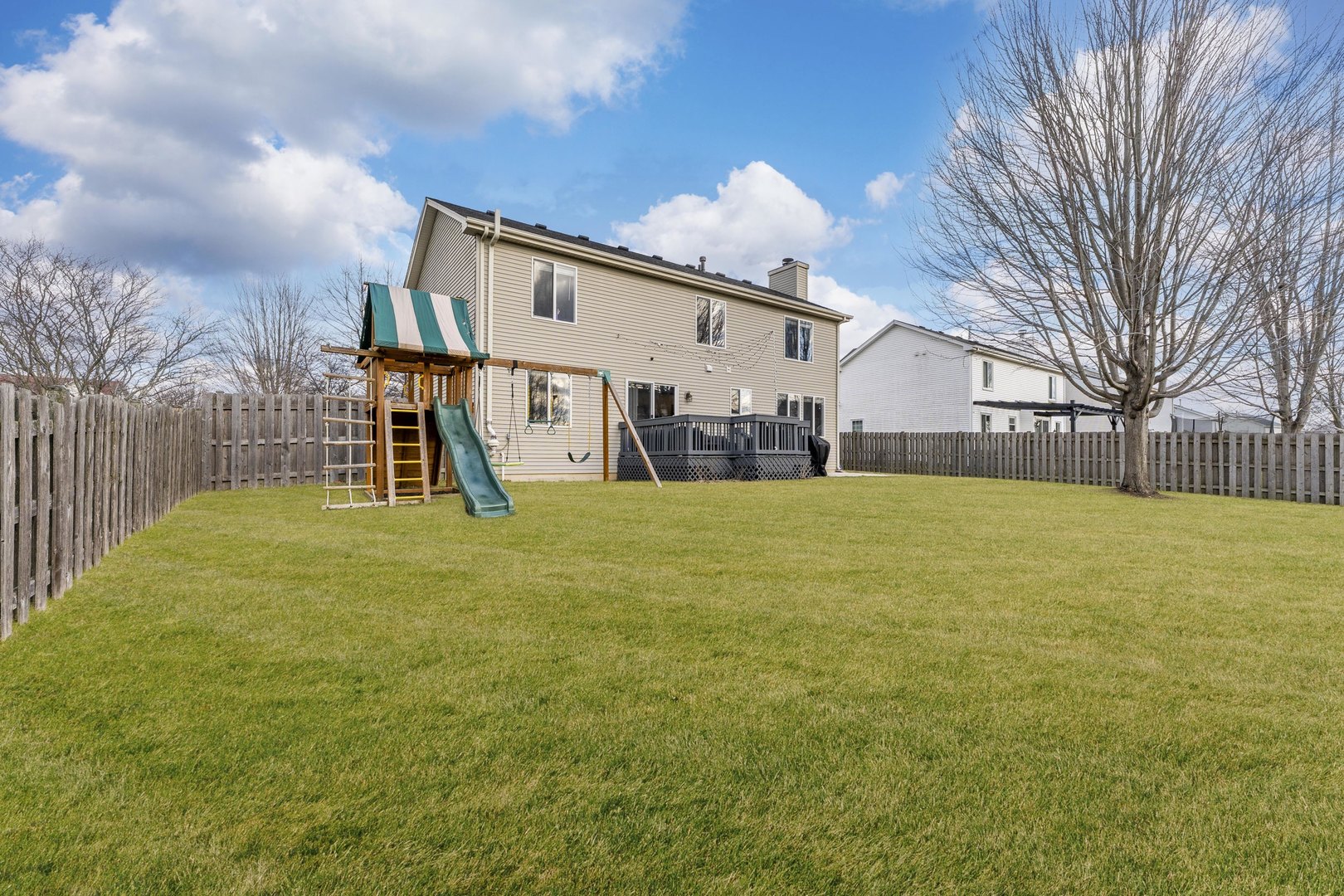 1438 S Amarias Drive, Round Lake, IL 60073