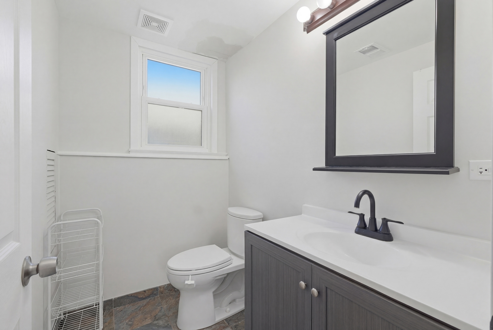 1506 W Palm Drive, Mount Prospect, IL 60056