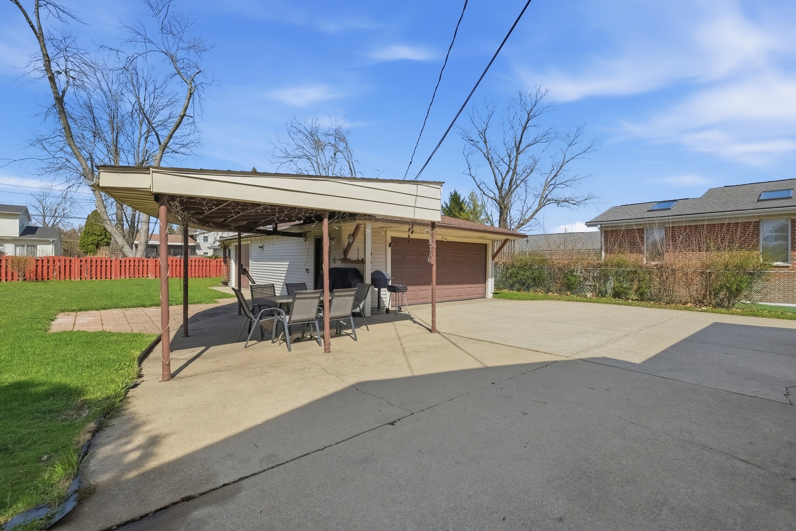 1506 W Palm Drive, Mount Prospect, IL 60056