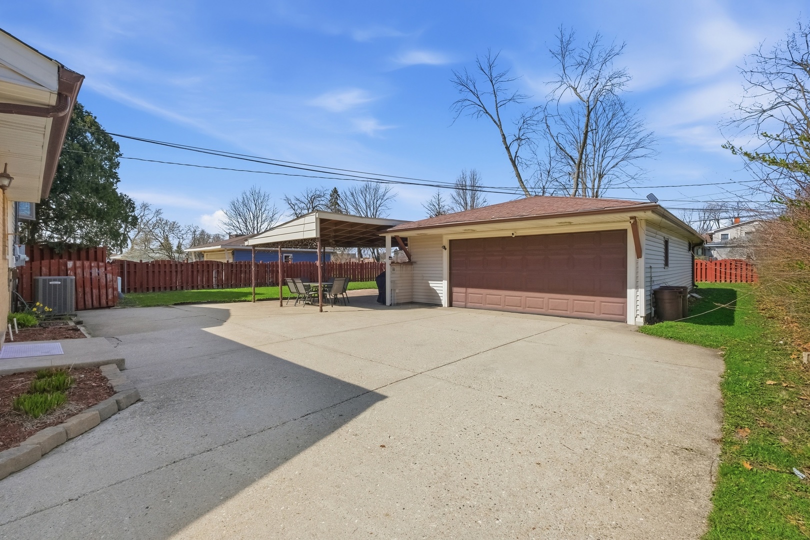 1506 W Palm Drive, Mount Prospect, IL 60056