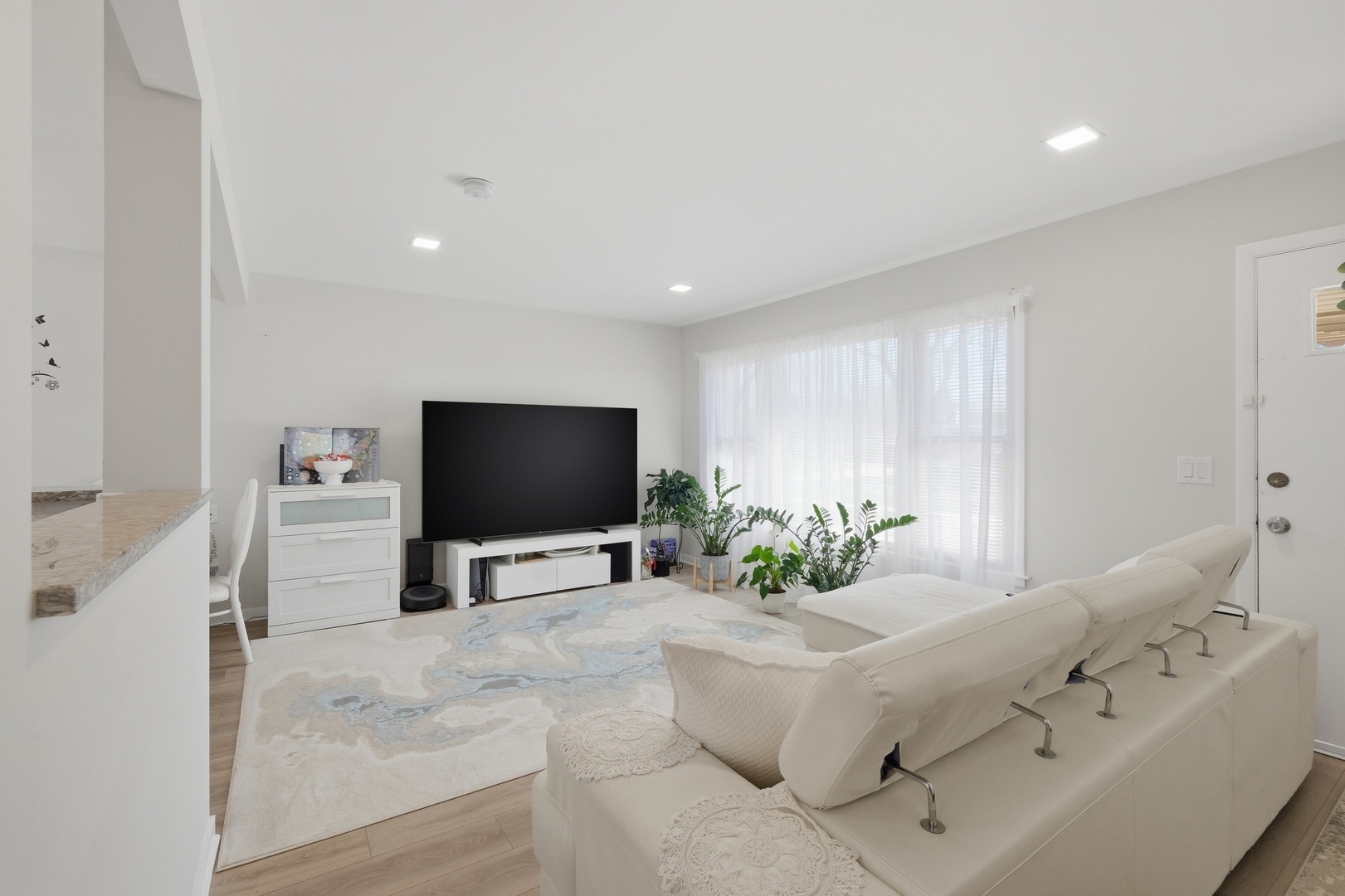 1506 W Palm Drive, Mount Prospect, IL 60056