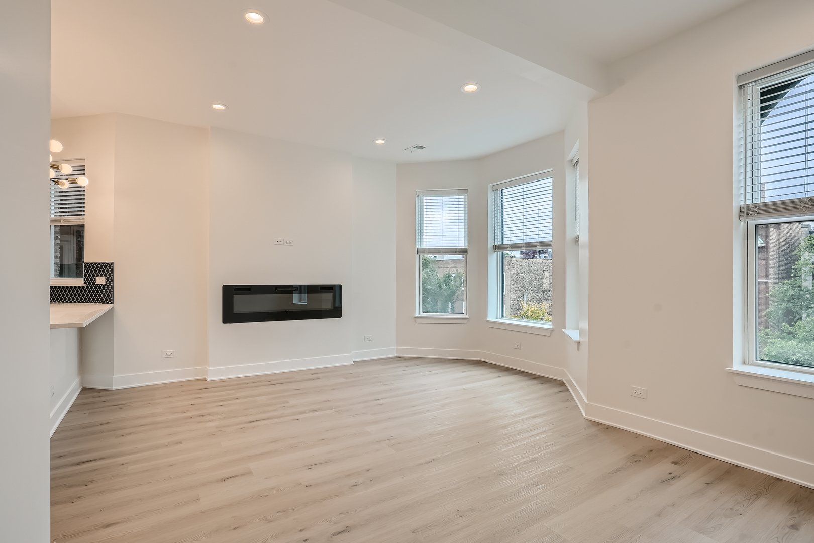 3509 N Sheffield Avenue #3, Chicago, IL 60657