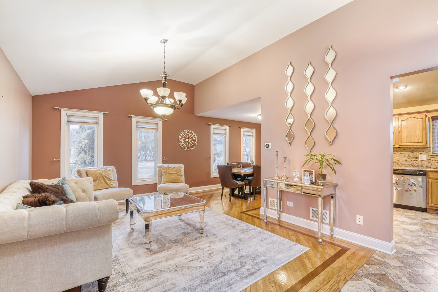 7642 W 92ND Place, Hickory Hills, IL 60457