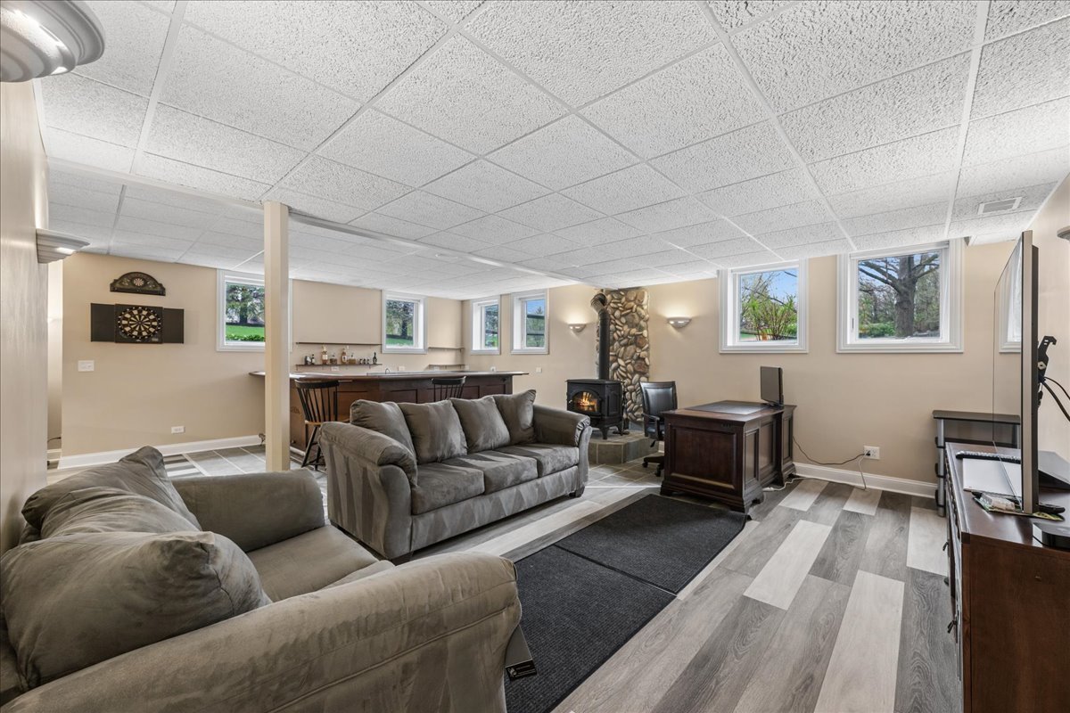 1601 Anthony Lane, McHenry, IL 60051