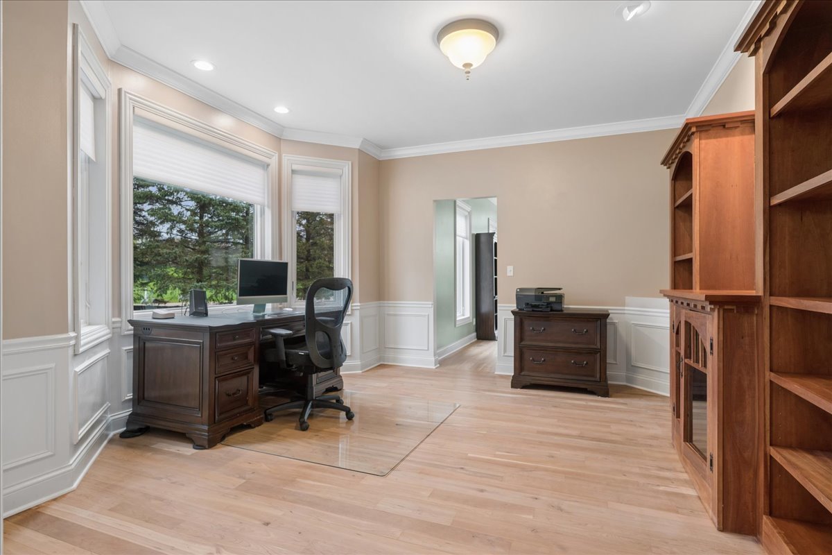 1601 Anthony Lane, McHenry, IL 60051